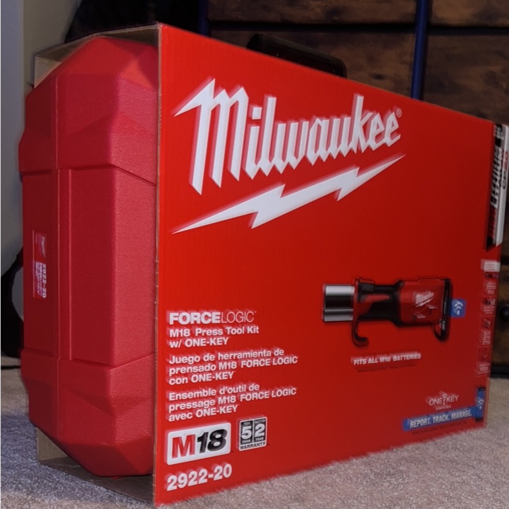 Brand New Milwaukee m18 press tool onekey
